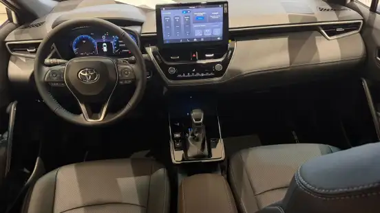 TOYOTA-COROLLA CROSS-2026