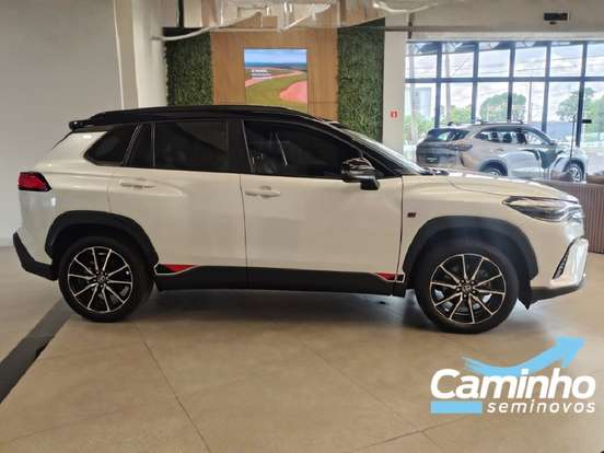 TOYOTA-COROLLA CROSS-2023