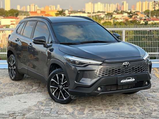 TOYOTA-COROLLA CROSS-2024
