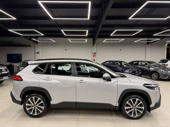 TOYOTA-COROLLA CROSS-2021