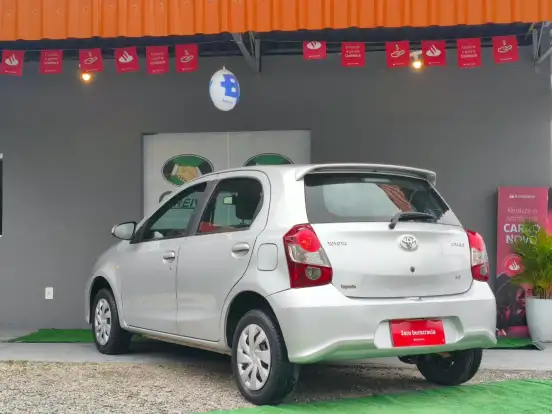 TOYOTA-ETIOS-1.3 X 16V FLEX 4P MANUAL TOYOTA-ETIOS-2019
