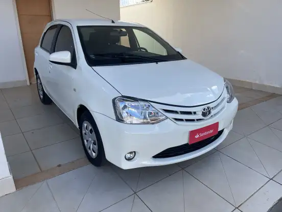 TOYOTA-ETIOS-1.5 XS 16V FLEX 4P MANUAL TOYOTA-ETIOS-2015