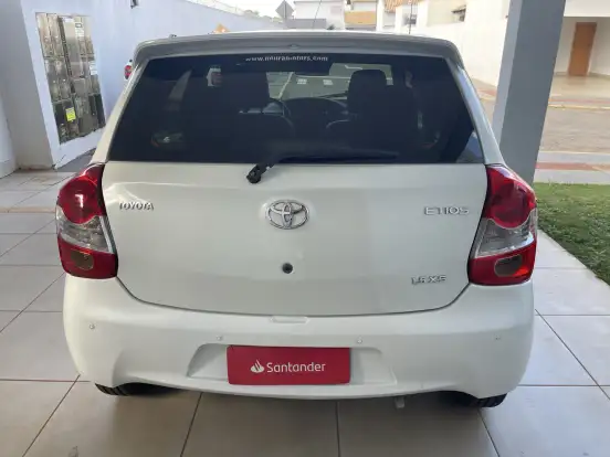 TOYOTA-ETIOS-1.5 XS 16V FLEX 4P MANUAL TOYOTA-ETIOS-2015