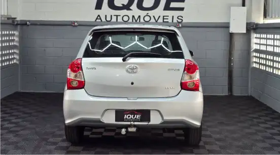 TOYOTA-ETIOS-2017
