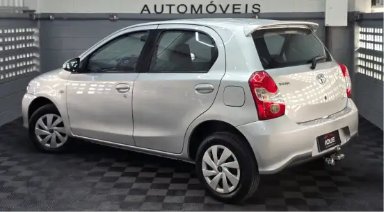 TOYOTA-ETIOS-2017