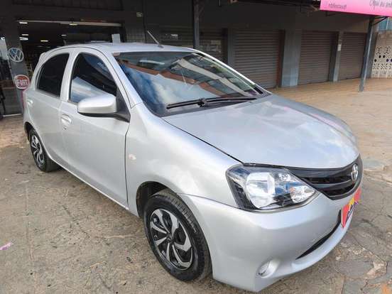 TOYOTA-ETIOS-2014