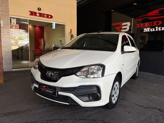 TOYOTA-ETIOS-2018
