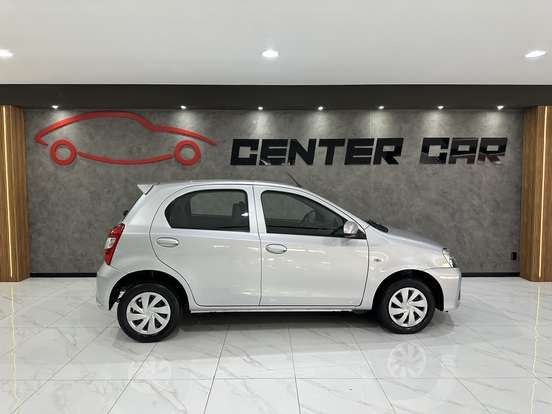 TOYOTA-ETIOS-2017