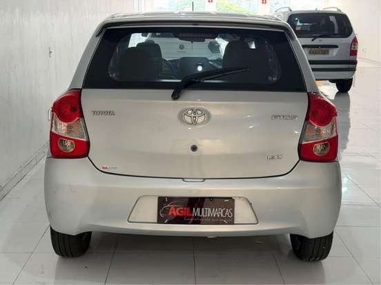 TOYOTA-ETIOS-1.3 X 16V FLEX 4P MANUAL TOYOTA-ETIOS-2017