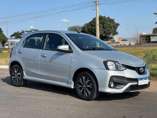 TOYOTA-ETIOS-2018