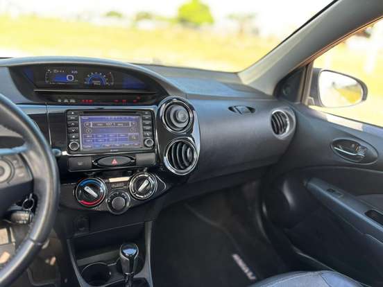 TOYOTA-ETIOS-1.5 PLATINUM SEDAN 16V FLEX 4P AUTOMÁTICO TOYOTA-ETIOS-2018