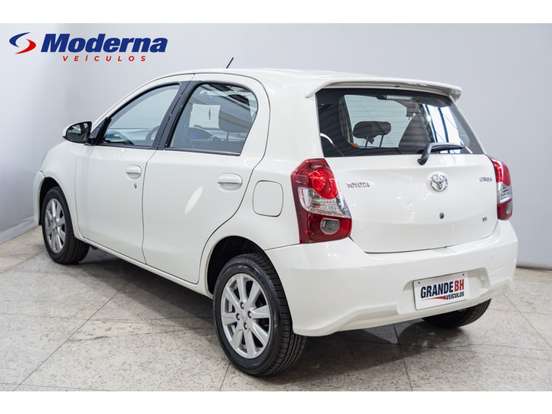 TOYOTA-ETIOS-1.5 X PLUS 16V FLEX 4P AUTOMÁTICO TOYOTA-ETIOS-2018