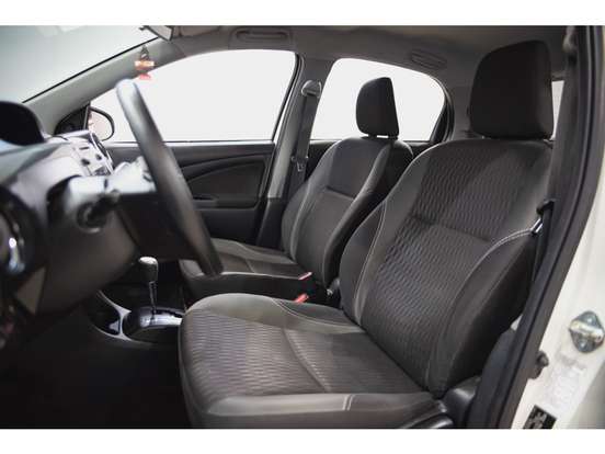 TOYOTA-ETIOS-1.5 X PLUS 16V FLEX 4P AUTOMÁTICO TOYOTA-ETIOS-2018