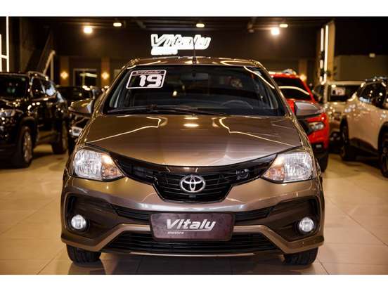 TOYOTA-ETIOS-1.5 X PLUS SEDAN 16V FLEX 4P AUTOMÁTICO TOYOTA-ETIOS-2018
