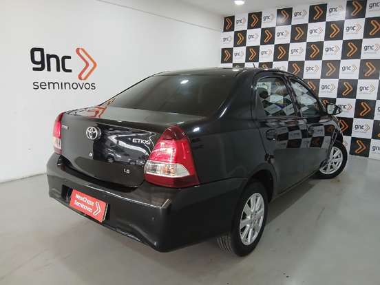 TOYOTA-ETIOS-2018