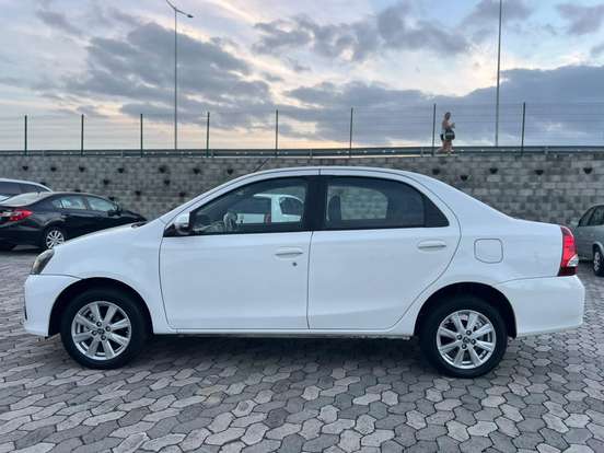 TOYOTA-ETIOS-1.5 X SEDAN 16V FLEX 4P AUTOMÁTICO TOYOTA-ETIOS-2020