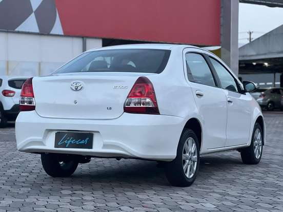 TOYOTA-ETIOS-1.5 X SEDAN 16V FLEX 4P AUTOMÁTICO TOYOTA-ETIOS-2020