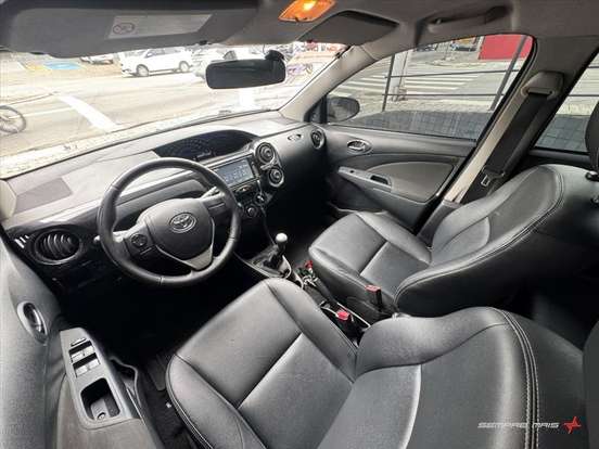 TOYOTA-ETIOS-1.5 XLS 16V FLEX 4P MANUAL TOYOTA-ETIOS-2015