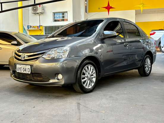 TOYOTA-ETIOS-2014