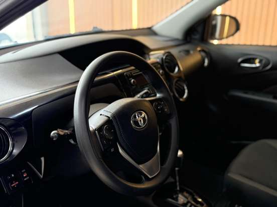 TOYOTA-ETIOS-1.5 XS 16V FLEX 4P AUTOMÁTICO TOYOTA-ETIOS-2016