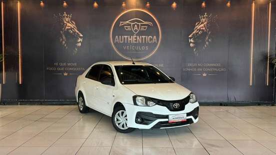 TOYOTA-ETIOS-2017