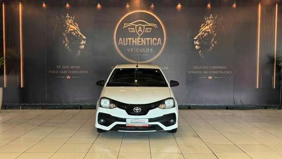 TOYOTA-ETIOS-2017