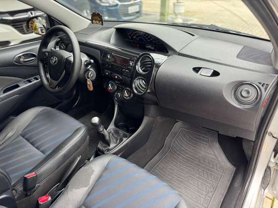 TOYOTA-ETIOS-1.5 XS 16V FLEX 4P MANUAL TOYOTA-ETIOS-2015