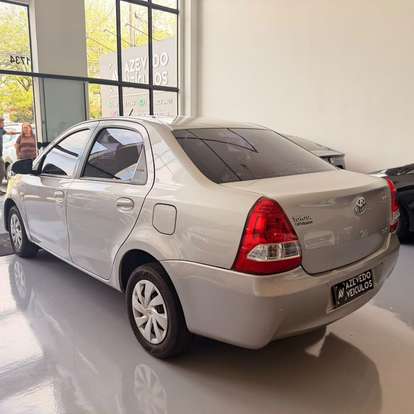 TOYOTA-ETIOS-2016