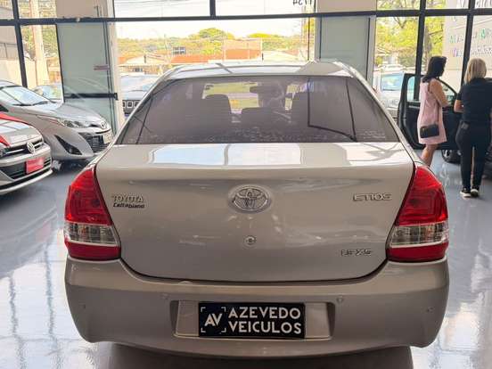 TOYOTA-ETIOS-1.5 XS SEDAN 16V FLEX 4P AUTOMÁTICO TOYOTA-ETIOS-2016