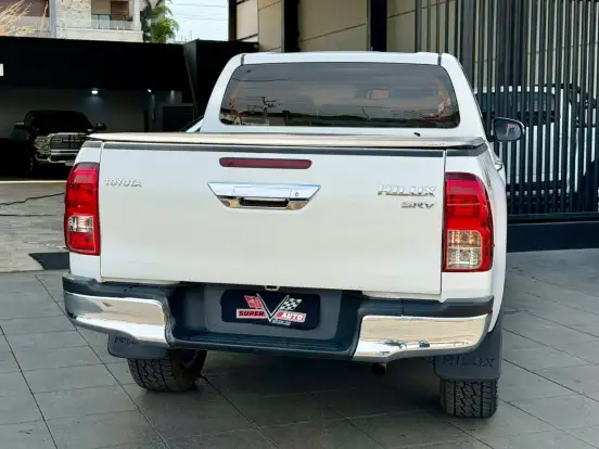 TOYOTA-HILUX-2019