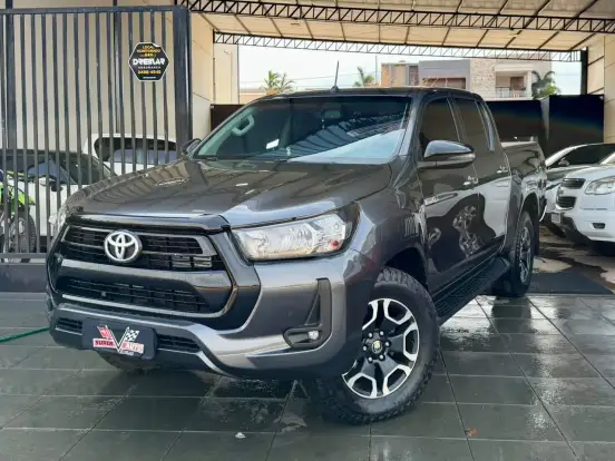 TOYOTA-HILUX-2022