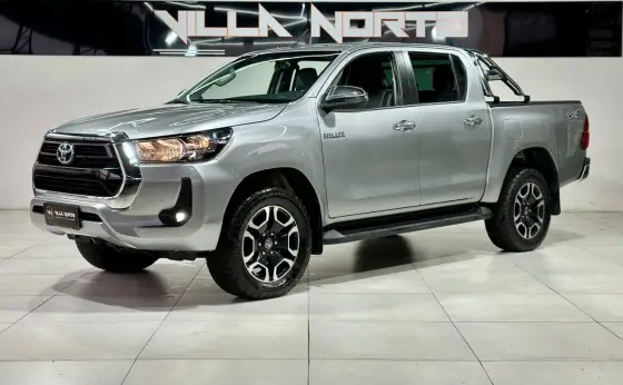 TOYOTA HILUX 2.8 D-4D TURBO DIESEL CD SRV 4X4 AUTOMÁTICO