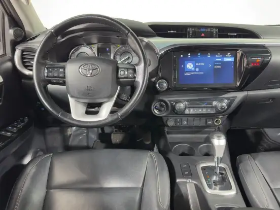 TOYOTA-HILUX-2.8 D-4D TURBO DIESEL CD SRV 4X4 AUTOMÁTICO TOYOTA-HILUX-2024