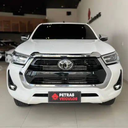 TOYOTA-HILUX-2022