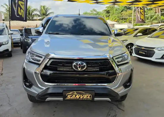 TOYOTA-HILUX-2.8 D-4D TURBO DIESEL CD SRX 4X4 AUTOMÁTICO TOYOTA-HILUX-2021