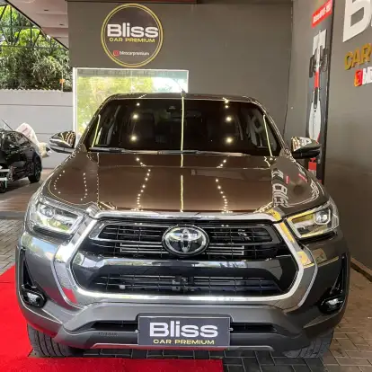 TOYOTA-HILUX-2022