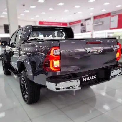 TOYOTA-HILUX-2026