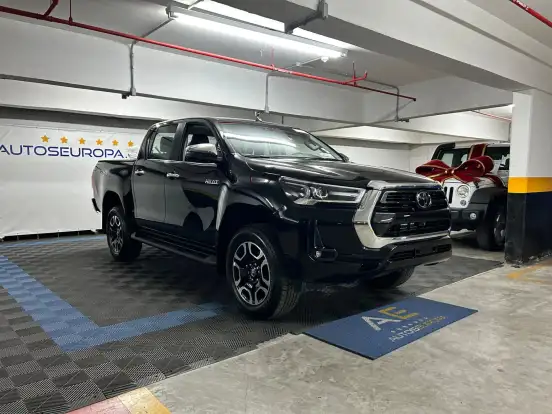 TOYOTA-HILUX-2.8 D-4D TURBO DIESEL CD SRX 4X4 AUTOMÁTICO TOYOTA-HILUX-2026