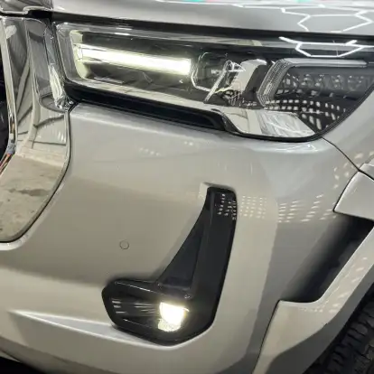 TOYOTA-HILUX-2023