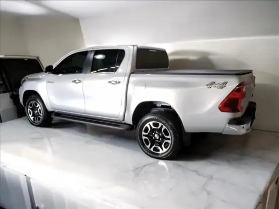 TOYOTA-HILUX-2.8 D-4D TURBO DIESEL CD SRX PLUS 4X4 AUTOMÁTICO TOYOTA-HILUX-2026