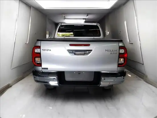 TOYOTA-HILUX-2.8 D-4D TURBO DIESEL CD SRX PLUS 4X4 AUTOMÁTICO TOYOTA-HILUX-2026