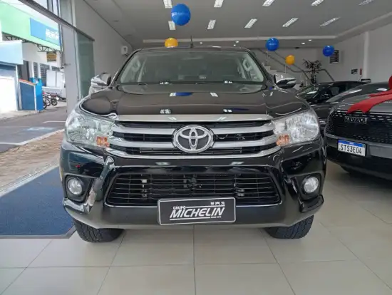 TOYOTA-HILUX-2016