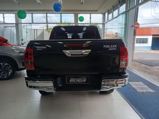 TOYOTA-HILUX-2016