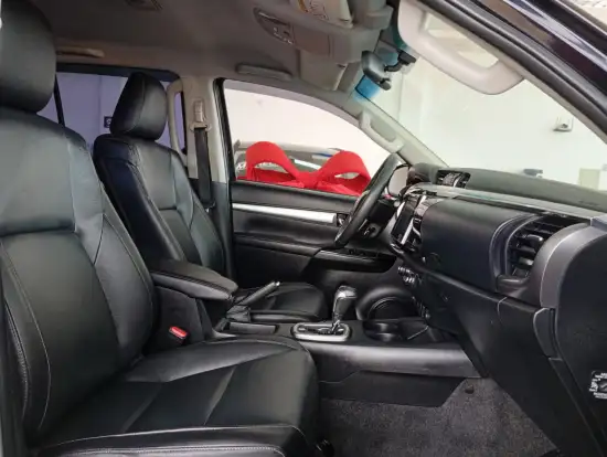 TOYOTA-HILUX-2016