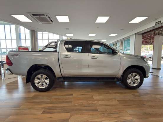 TOYOTA-HILUX-2.7 SRV 4X4 CD 16V FLEX 4P AUTOMÁTICO TOYOTA-HILUX-2018