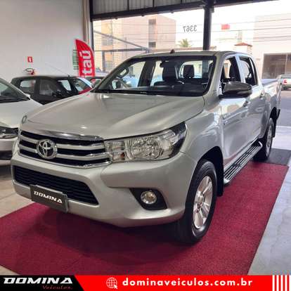TOYOTA-HILUX-2.7 SRV 4X4 CD 16V FLEX 4P AUTOMÁTICO TOYOTA-HILUX-2017