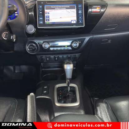 TOYOTA-HILUX-2.7 SRV 4X4 CD 16V FLEX 4P AUTOMÁTICO TOYOTA-HILUX-2017