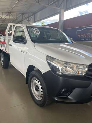 TOYOTA-HILUX-2018