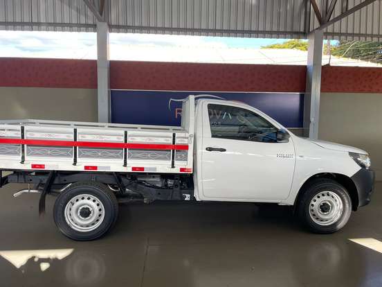 TOYOTA-HILUX-2.8 4X4 CS 16V TURBO DIESEL 2P MANUAL TOYOTA-HILUX-2018