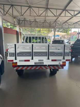 TOYOTA-HILUX-2018